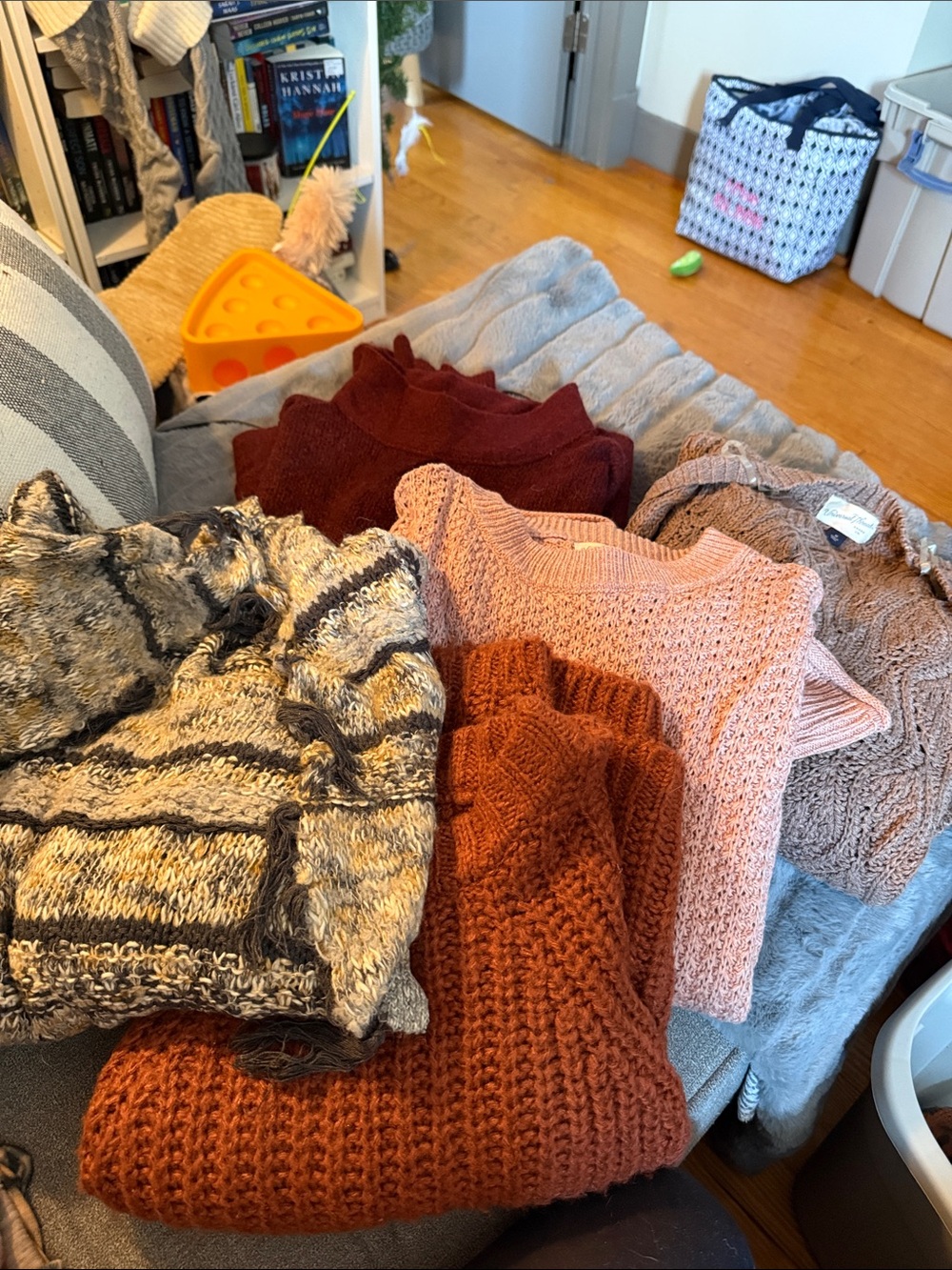 Women’s Cozy Knit Sweater - Mixed Colors